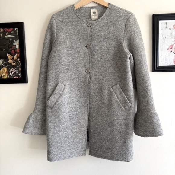 Bee & U Jackets & Blazers - Bee & U Light Grey Italian Wool Button Mid Length Women's Jacket SZ Med
